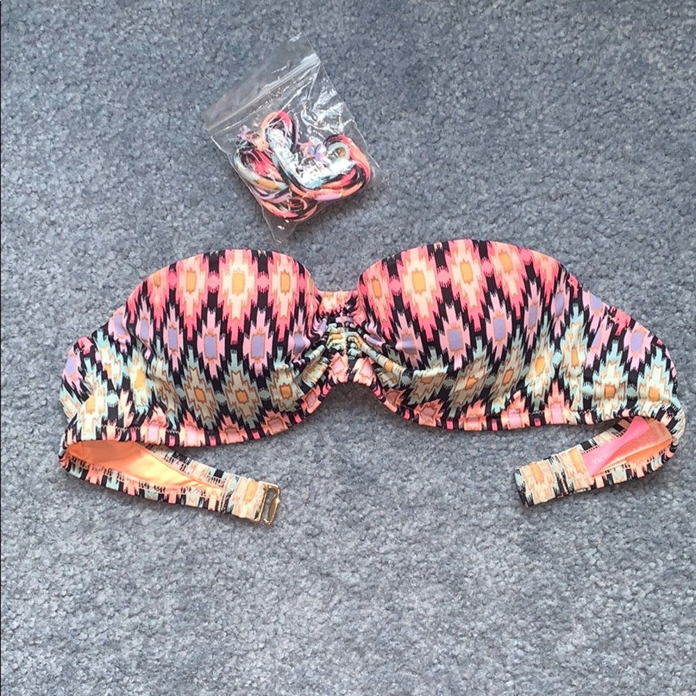 Victoria’s Secret bathing suit top